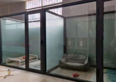 單獨房間，專業(yè)訓犬師24小時全方位照顧狗狗，訓犬 寄養(yǎng)